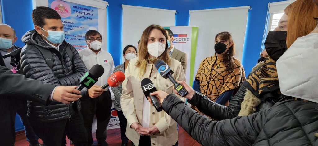 Ministerio de Economía lanza fondo de $4.200 millones para emprendedoras y emprendedores