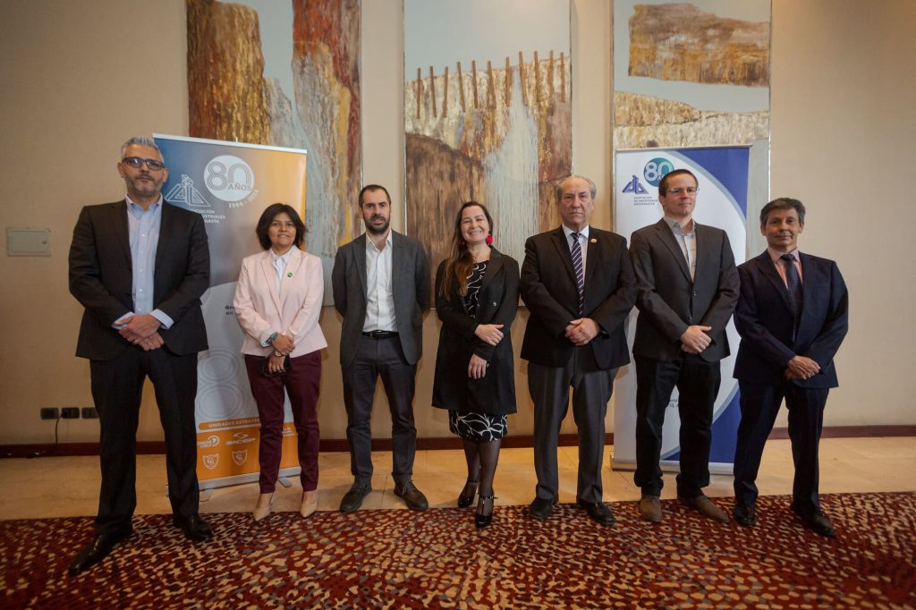 Sercotec busca que las micro y pequeñas empresas sean proveedoras de las grandes industrias del país